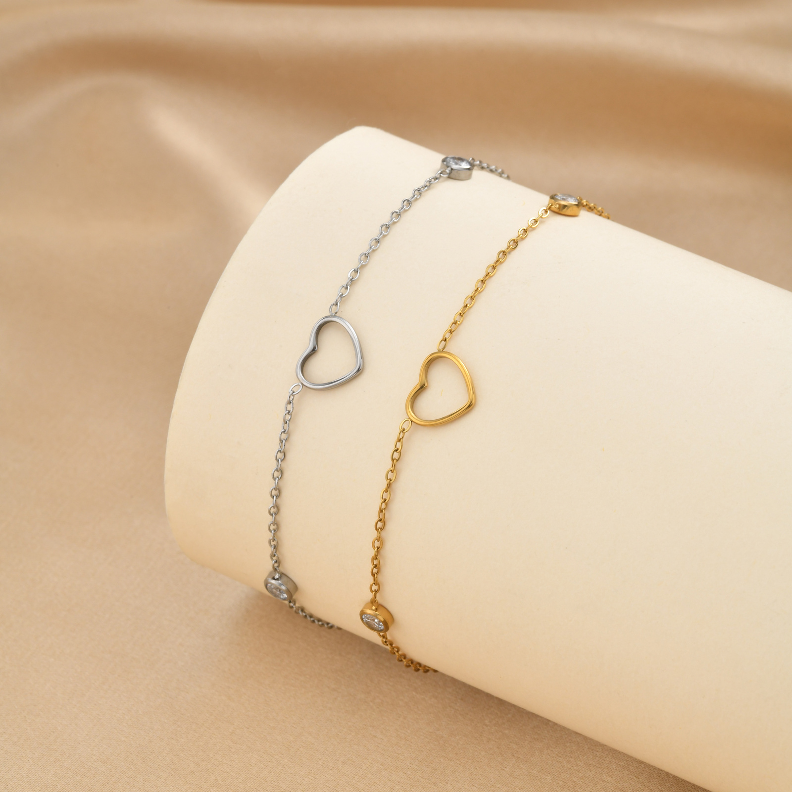Dainty Hollow Heart Station An - Jc Jewelry & Watches Photos 评论和价格